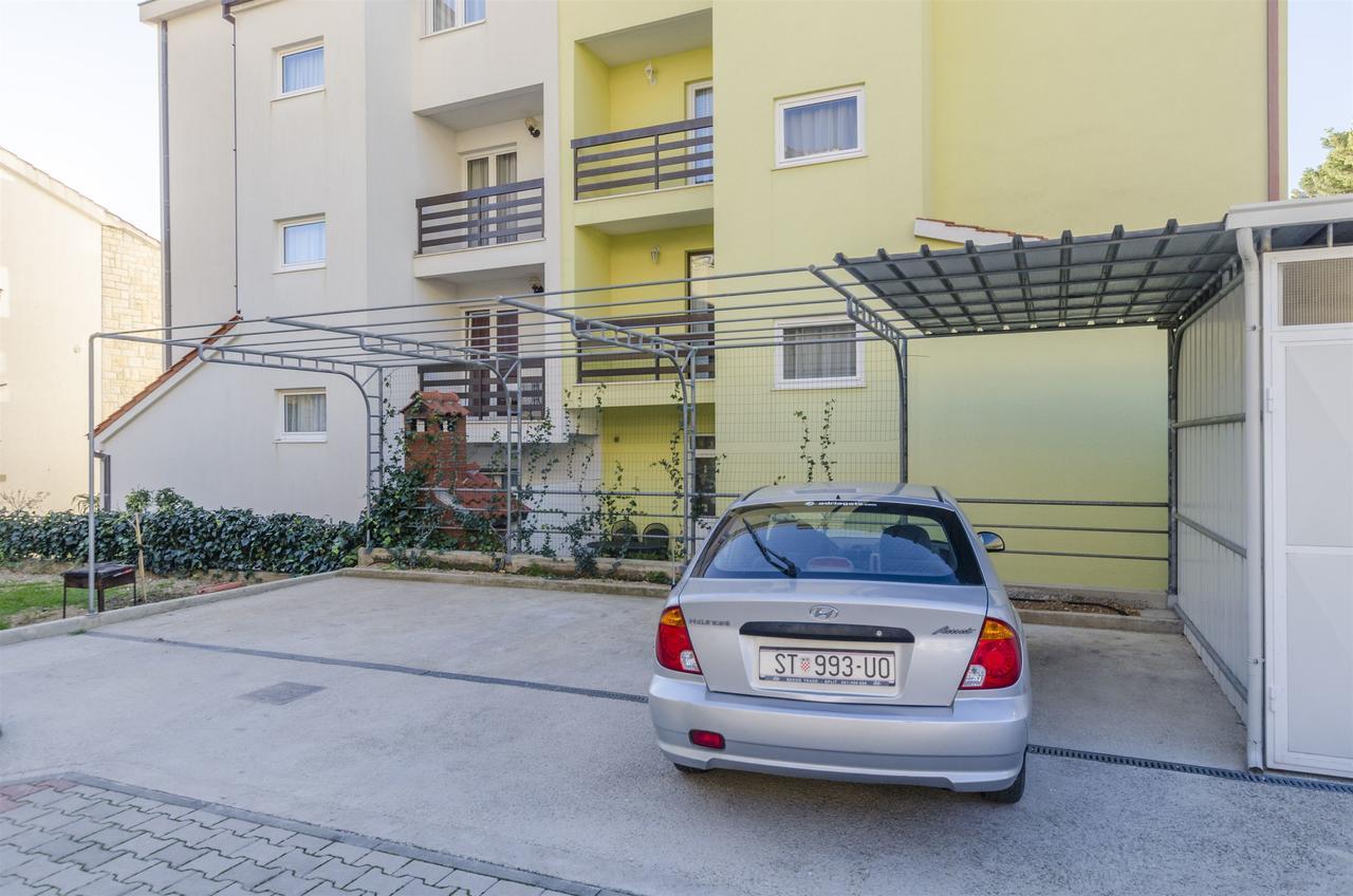 Apartments Srecko Duće 외부 사진