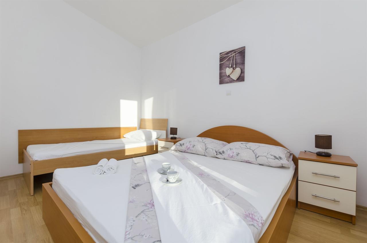 Apartments Srecko Duće 외부 사진